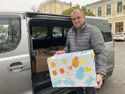 Черноярцы привезли в Астрахань добрую «Коробку храбрости» для юных пациентов