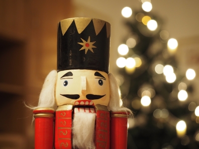 Топ-5 лучших новогодних спектаклей в Москве в 2025-2026 году