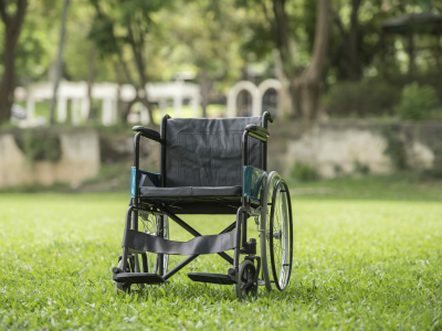 В Калининграде открыли школу ухода за пожилыми и инвалидами