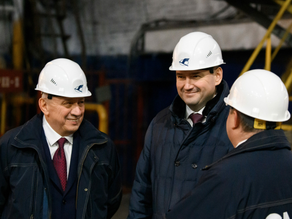 «СМК Орск» отмечает 90-летие запуском линии по производству сэндвич-панелей - Фото