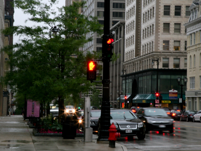 В Подмосковье модернизировали светофоры на пяти проблемных участках