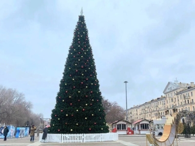 В Астрахани 19 декабря на площади Ленина зажгут огни главной елки города