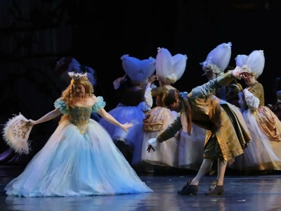 В Астрахани для детей бойцов СВО провели благотворительную новогоднюю елку