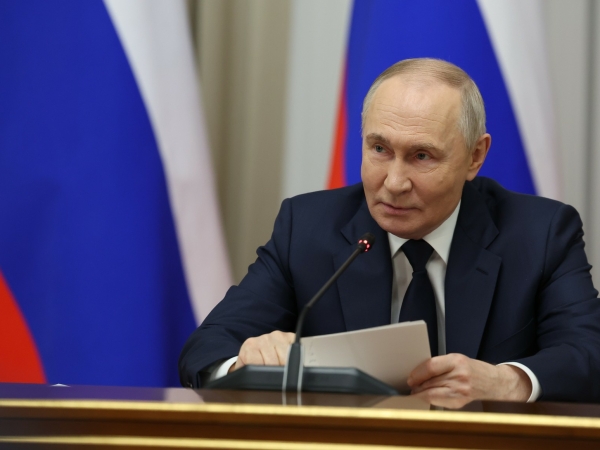 Владимир Путин вместе с правительством подвел итоги года - Фото