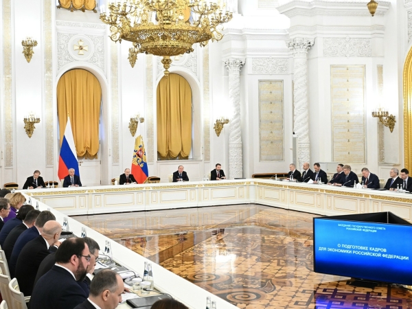 Владимир Путин объявил 2026-й Годом единства - Фото