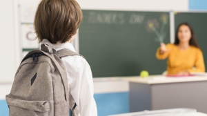 В России могут ужесточить ответственность за оскорбление учителей - Фото