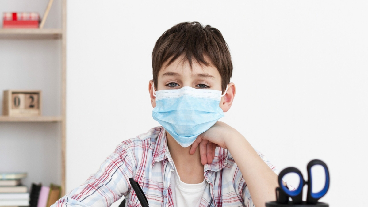 школьник, ребенок, мальчик, маска, эпидемия, болезнь, болезни, вирусы,