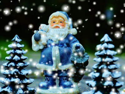 Москвичам озвучили ценник на поздравление от Деда Мороза