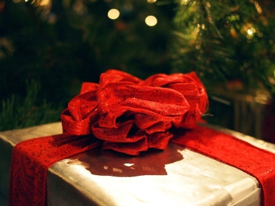 Петербуржцам рассказали, в одежде каких цветов встречать Новый год