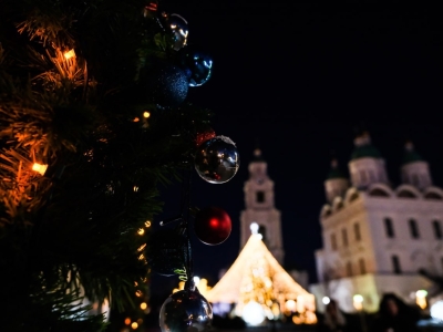 Игорь Мартынов поздравил астраханцев с Новым годом и Рождеством