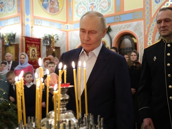 Владимир Путин поздравил россиян с Рождеством - Фото