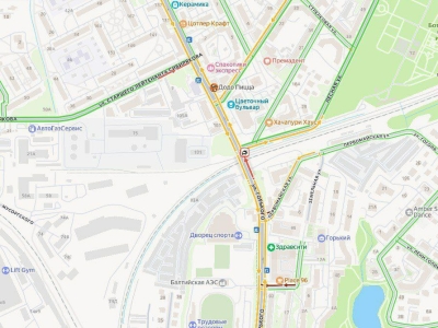 В Калининграде на Горького заблокировали движение общественного транспорта