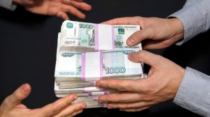 Россияне продолжат хранить наличные в 2026 году - Фото