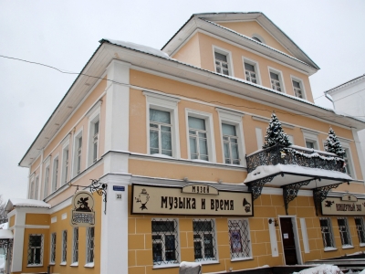 В Ярославской области увеличат расходы на расходы на дороги и соцобъекты