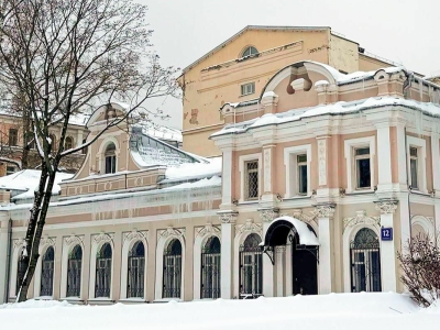 В Басманном районе выставили на торги помещение в усадьбе XIX века