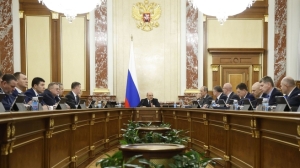 Правительство усилит контроль за промышленными товарами - Фото