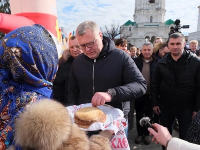 В Астраханском кремле с размахом отметили Масленицу