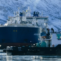 Новейший газовоз для «Арктик СПГ 2» «Алексей Косыгин» совершил первую разгрузку под Мурманском