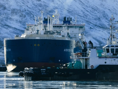 Новейший газовоз для «Арктик СПГ 2» «Алексей Косыгин» совершил первую разгрузку под Мурманском