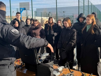 Росгвардейцы провели патриотические мероприятия в астраханских школах