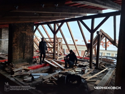 Виктор Вобликов сообщил о начале ремонта дома на улице Заводской в Черняховске