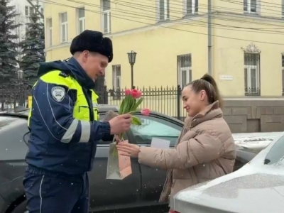 В Ярославле за час выписали 20 праздничных штрафов женщинам-водителям