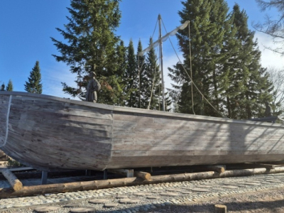 В Тихвине открыли арт-объект в честь старинного грузового судна