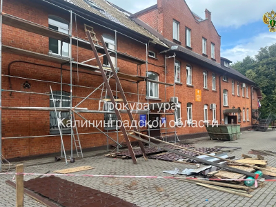 Стационар Гурьевской больницы закрыли из-за протечки отремонтированной крыши