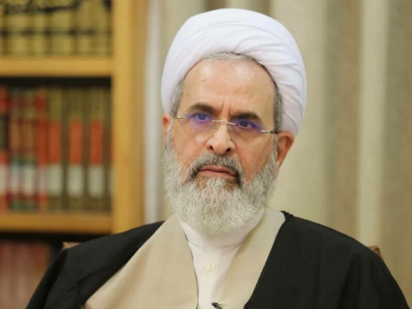 Арафи возглавил временную власть в Иране - Фото