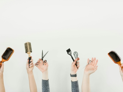 Авито: 57% жителей Северо-Запада тратят на бьюти-услуги до 5 тысяч рублей в месяц