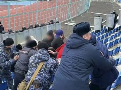 Росгвардия провела антитеррористические учения на стадионе в Астрахани