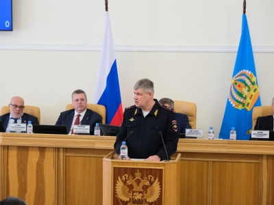 Дума Астраханской области заслушала отчет полиции о работе в 2025 году