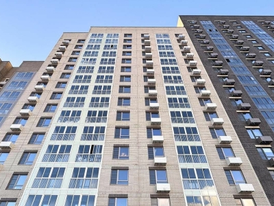 В новостройке на Люблинской улице выставили на торги пять помещений