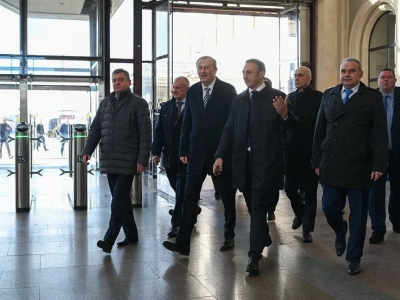 Поляков рассказал о запуске тактового движения электричек до Гатчины