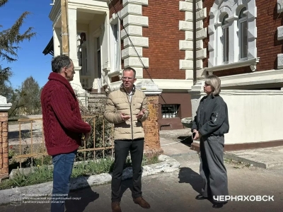 Вобликов проверил ремонт детского сада в Черняховске