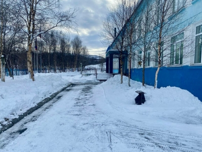 Лебедев проконтролирует уборку снега на пути школьников после циклона