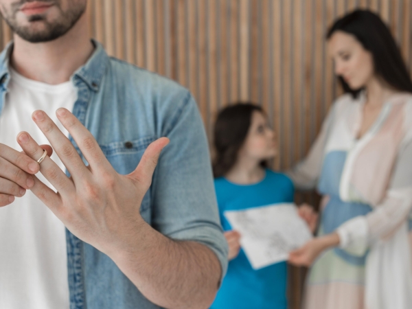 Россия вводит бесплатную юридическую помощь для восстановления прав родителей - Фото