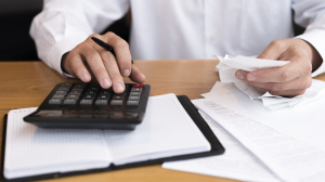 Платить придется больше: зачем в квитанциях услуги сантехника