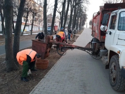 В Костроме продолжаются работы по уборке улично-дорожной сети