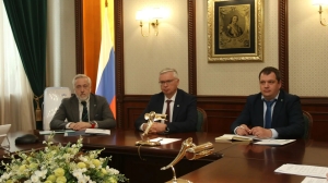 Правительство Карелии и Сбер обсудили цифровые проекты в здравоохранении и образовании - Фото