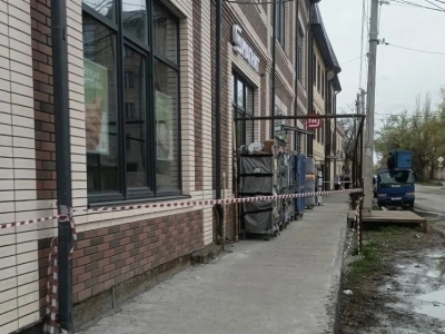 В Астрахани проверили сообщение о минировании магазина