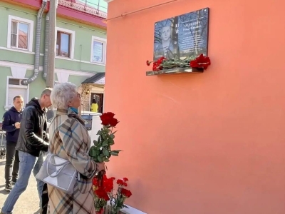 Иван Лебедев принял участие в открытии мемориальной доски в честь Героя России Романа Манкевича