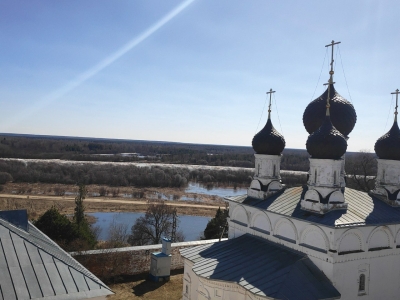 Потомок Николая I посетил древнюю костромскую обитель