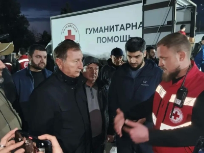 Аскендеров проверил ликвидацию последствий ЧС в затопленном поселке