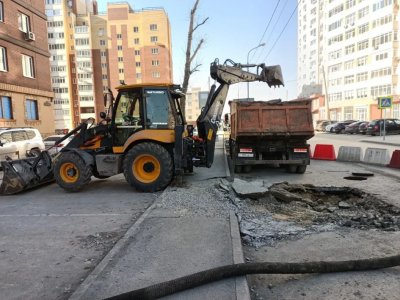 В Тюмени устраняют повреждения на тепловых магистралях двух округов
