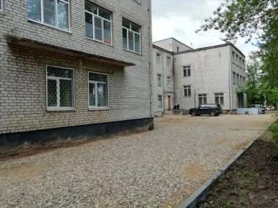 В Ярославской области в 2026 году отремонтируют территории четырех медучреждений 