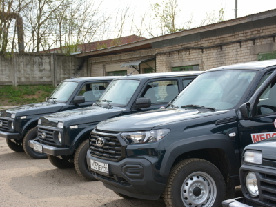 Костромские поликлиники получили пять новых автомобилей