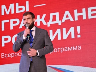 Дмитрий Ваньчков наградил петербургских школьников на финале «Зарницы 2.0»