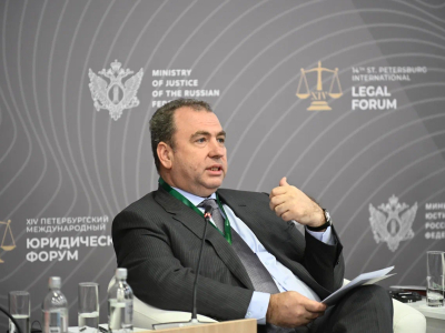 Михаил Дорофеев обсудил на ПМЮФ будущее регулирования криптовалют в России