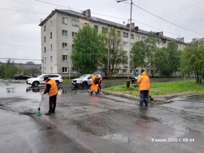 В Мурманске коммунальщики поддерживают улицы в надлежащем состоянии